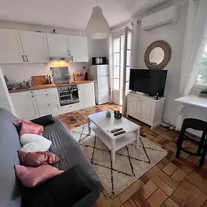 En Rez De Jardin Dans Résidence Appartamento Hyères